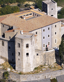 Castelli di pietra e Leggende